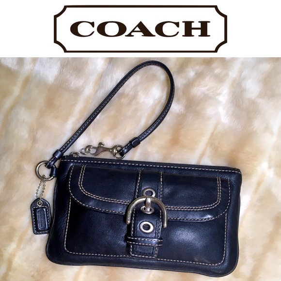 COACH black leather Soho wristlet - Picture 1 of 8